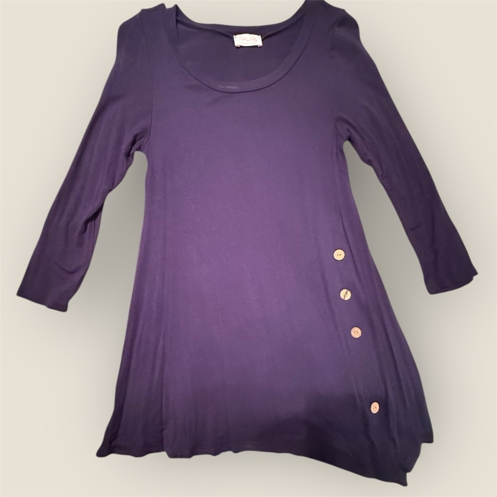 Long Sleeve Tunic with Button Accents